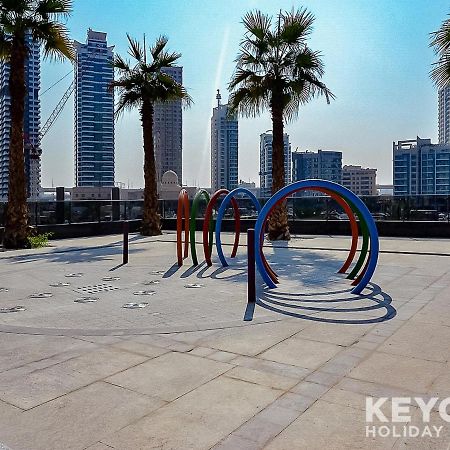 Ferienwohnung KeyOne - 1BR in Sparkle Tower Dubai Exterior foto