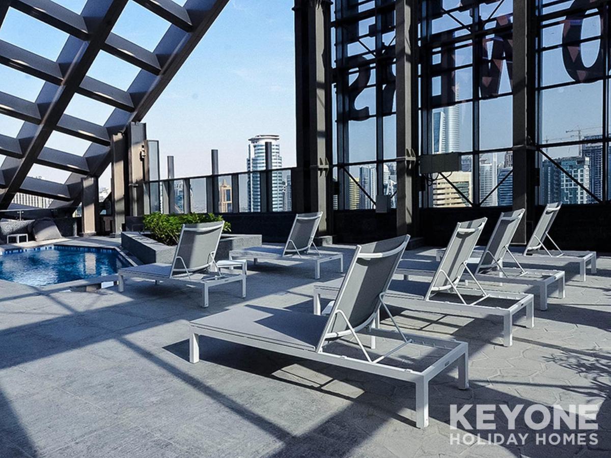 Ferienwohnung KeyOne - 1BR in Sparkle Tower Dubai Exterior foto